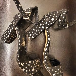 Steve Madden Star Sandals